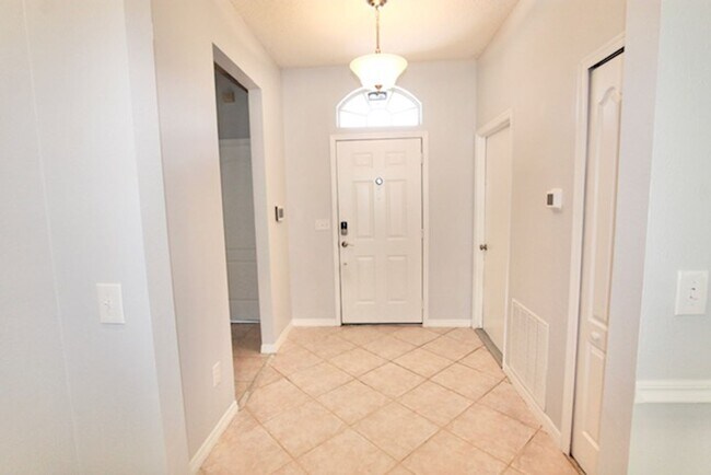 1710 Riveredge Rd in Oviedo, FL - Building Photo - Building Photo