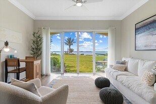 4 Harbour Isle Dr E in Fort Pierce, FL - Building Photo