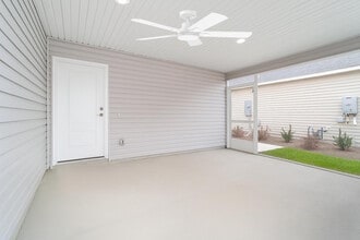 7664 Cheryl Ct in Okahumpka, FL - Building Photo - Building Photo