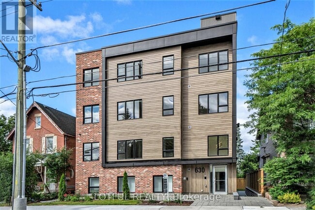 630 Churchill Ave N in Ottawa, ON - Building Photo - Building Photo