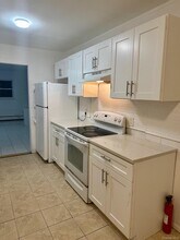 10 Chaucer Ct in Middletown, NY - Building Photo - Building Photo