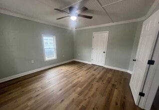 93 Carroll St in Jackson, TN - Building Photo - Building Photo