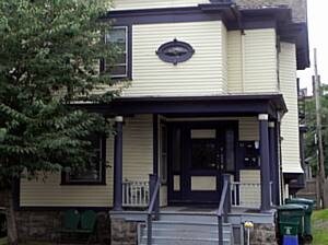 17 Canfield Pl in Rochester, NY - Foto de edificio