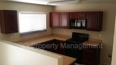 9441 W Jamestown Rd in Phoenix, AZ - Building Photo - Building Photo