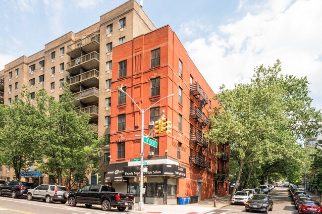 1421 Amsterdam Ave