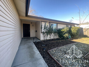 2270 Cervantes Dr in Rancho Cordova, CA - Building Photo - Building Photo