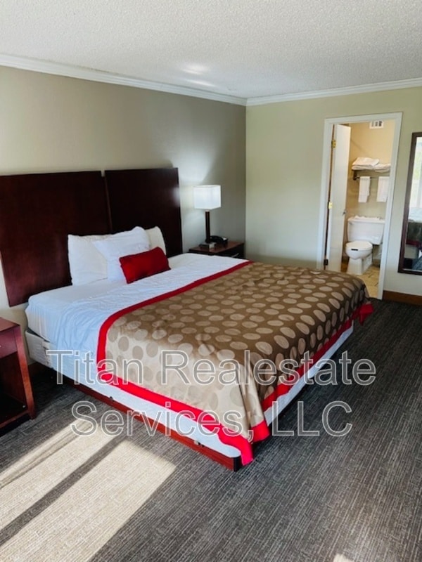 property at 2915 LA-14