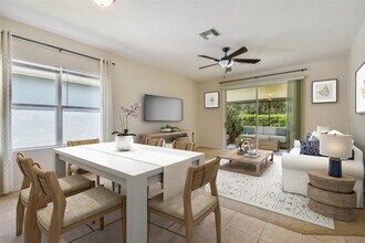 6919 Surrey Hill Pl in Apollo Beach, FL - Building Photo - Building Photo