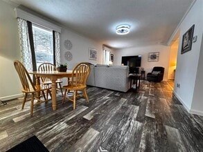 30 Evergreen in Hopkinton, NH - Building Photo - Building Photo
