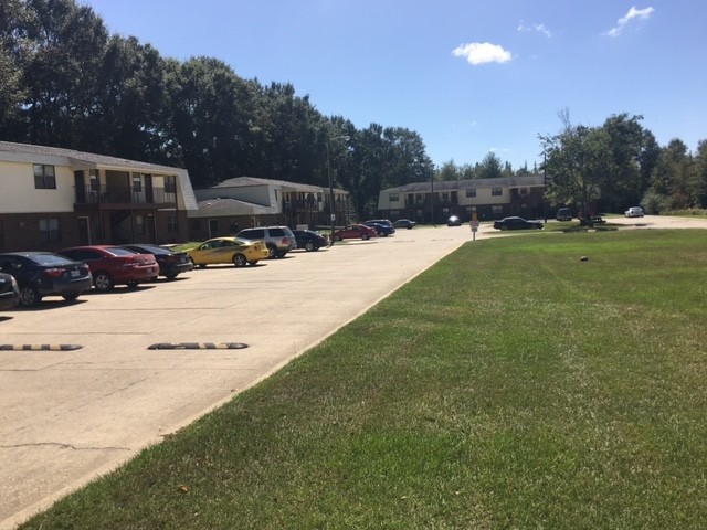 Parkwood Apartments in State Line, MS - Foto de edificio