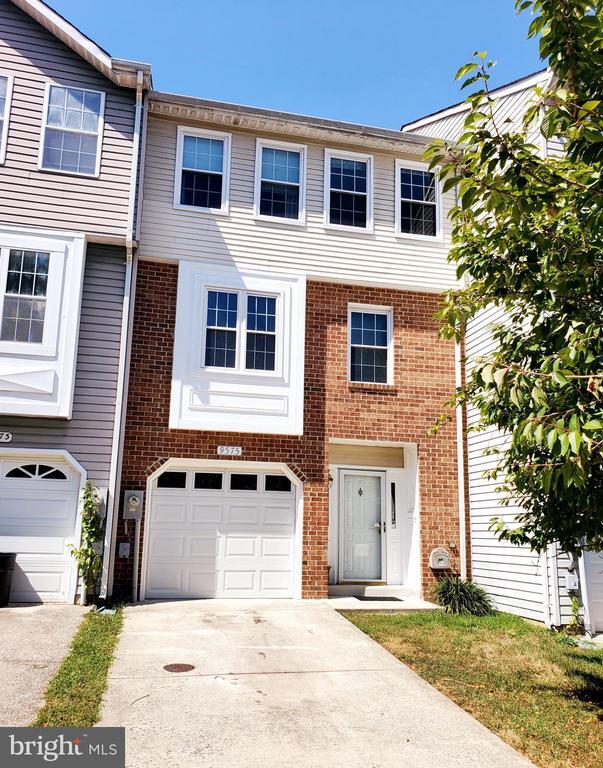 property at 9575 Donnan Castle Ct