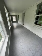 720 N Lincoln Ave, Unit A in Sand Springs, OK - Foto de edificio - Building Photo