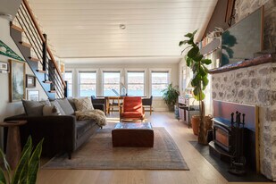 49 somerville rd in Hewitt, NJ - Building Photo