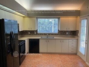 17623 Esprit Dr in Tampa, FL - Building Photo - Building Photo