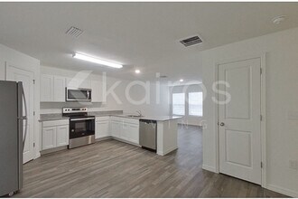 12378 Paramount Dr S in Punta Gorda, FL - Foto de edificio - Building Photo