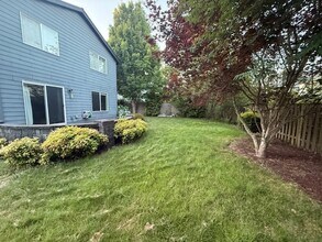 3297 SE Safe Harbor St in Corvallis, OR - Building Photo - Building Photo