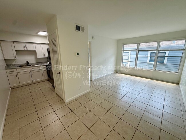 property at 1318 Sydney Pl