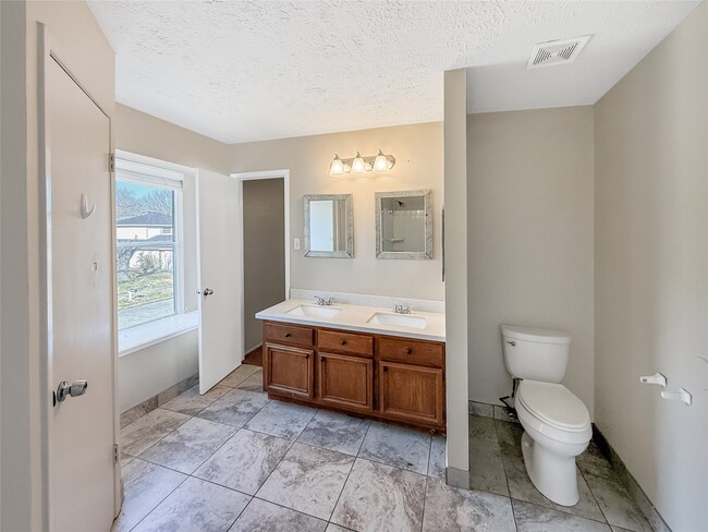 property at 20223 Regents Corner Ln