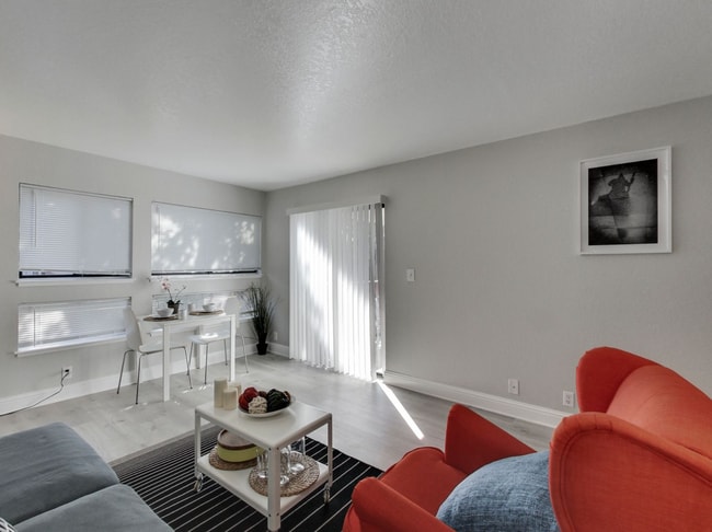 1404 37th Ave in Oakland, CA - Building Photo - Building Photo