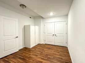 330 Geneva St in Aurora, CO - Building Photo