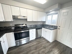 211 N Indiana Ave in Caldwell, ID - Building Photo - Building Photo