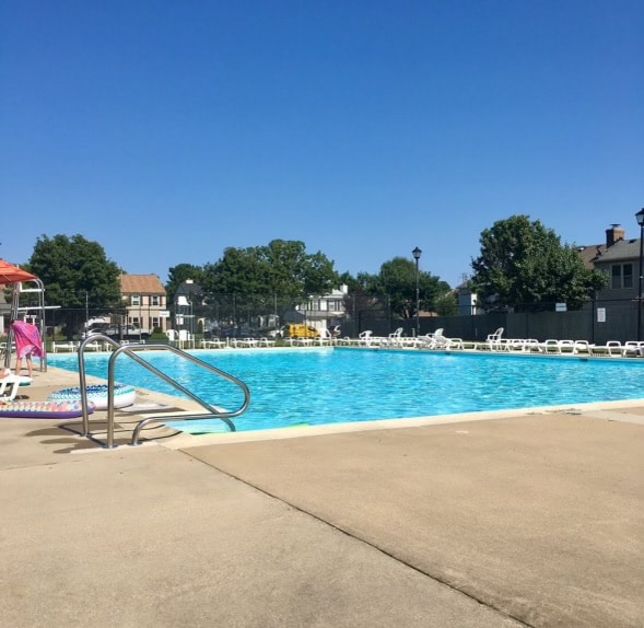 1705 River Rock Arch