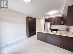 4596 16th Ave in Markham, ON - Building Photo - Building Photo