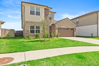 207 William Ln in Arcola, TX - Building Photo - Building Photo