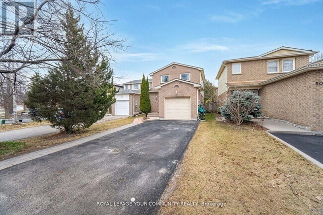 48 Bluesky Crescent in Richmond Hill, ON - Building Photo - Building Photo