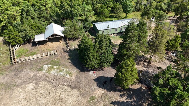 10621 Parker Dr in Willis, TX - Building Photo - Building Photo