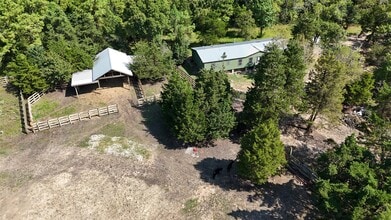 10621 Parker Dr in Willis, TX - Building Photo - Building Photo