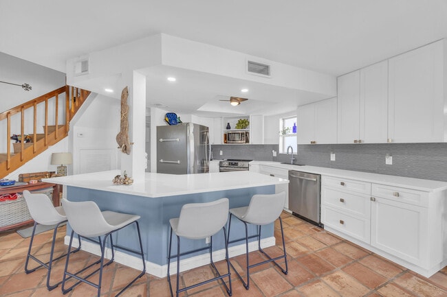 170 Seabreeze Cir in Jupiter, FL - Building Photo - Building Photo