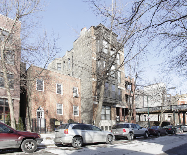 320 W Evergreen Ave in Chicago, IL - Foto de edificio - Building Photo