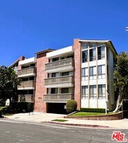 11805 Mayfield Ave in Los Angeles, CA - Building Photo