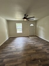 838 S Hickory St in Ottawa, KS - Building Photo - Building Photo