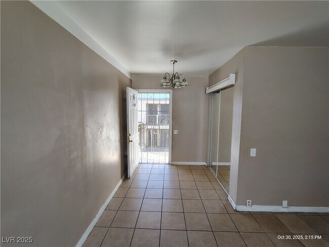 2929 E Elm Ave in Las Vegas, NV - Building Photo - Building Photo