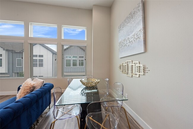 2907 Sherwood Grn Ln in Houston, TX - Building Photo - Building Photo