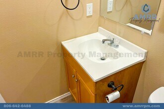 2928 E Cornell St in Lubbock, TX - Building Photo - Building Photo