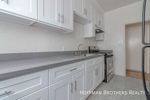 404 N Coronado St, Unit 108 in Los Angeles, CA - Building Photo