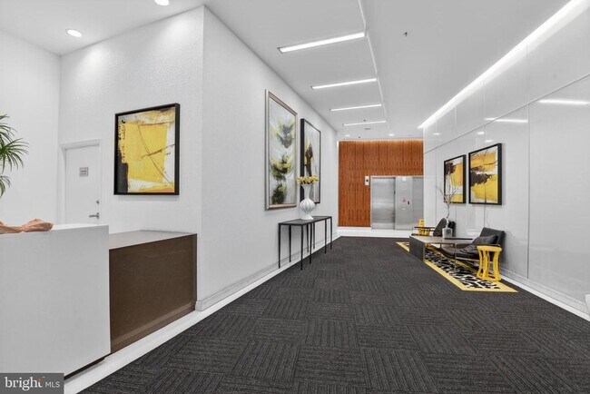 6506 America Blvd, Unit 614 in Hyattsville, MD - Foto de edificio - Building Photo