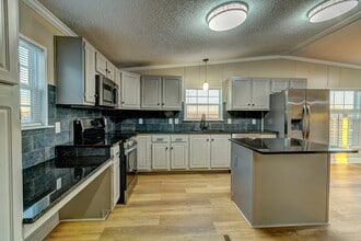 2210 Stony Point Rd in Shelby, NC - Building Photo - Building Photo