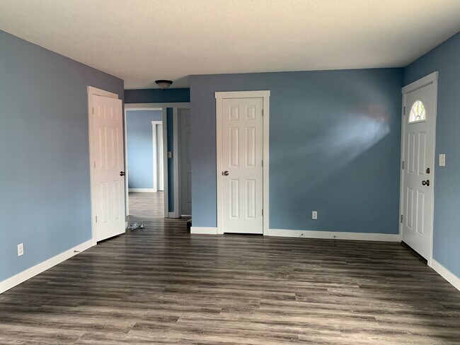 5825-5825 SE 88th Ave in Portland, OR - Foto de edificio - Building Photo