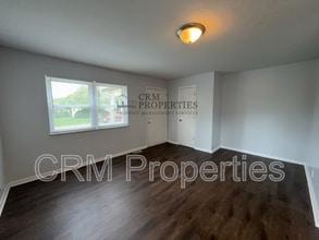 1931 S Gala Dr in Indianapolis, IN - Building Photo - Building Photo