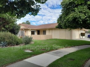 805 N L St in Lompoc, CA - Building Photo - Building Photo