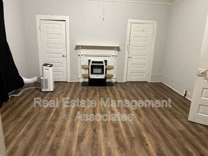 117 S 14th St in Griffin, GA - Foto de edificio - Building Photo