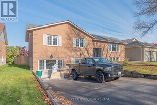 79 Barker Dr in Kingston, ON - Building Photo