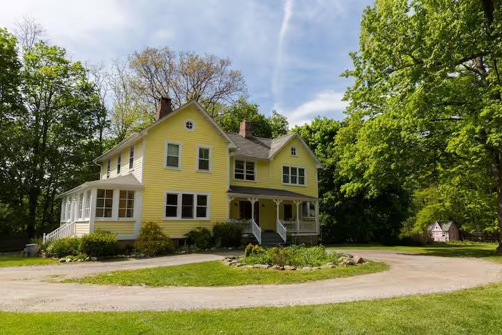 26 Nelson Ln in Garrison, NY - Building Photo