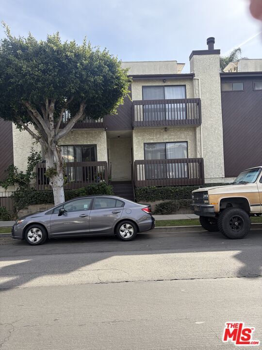 property at 1702 Brockton Ave