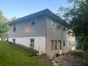 1607 2nd Ave NE, Unit 4 in Rochester, MN - Building Photo - Building Photo