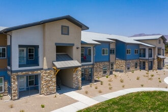 Medano Heights in El Paso, TX - Building Photo - Primary Photo